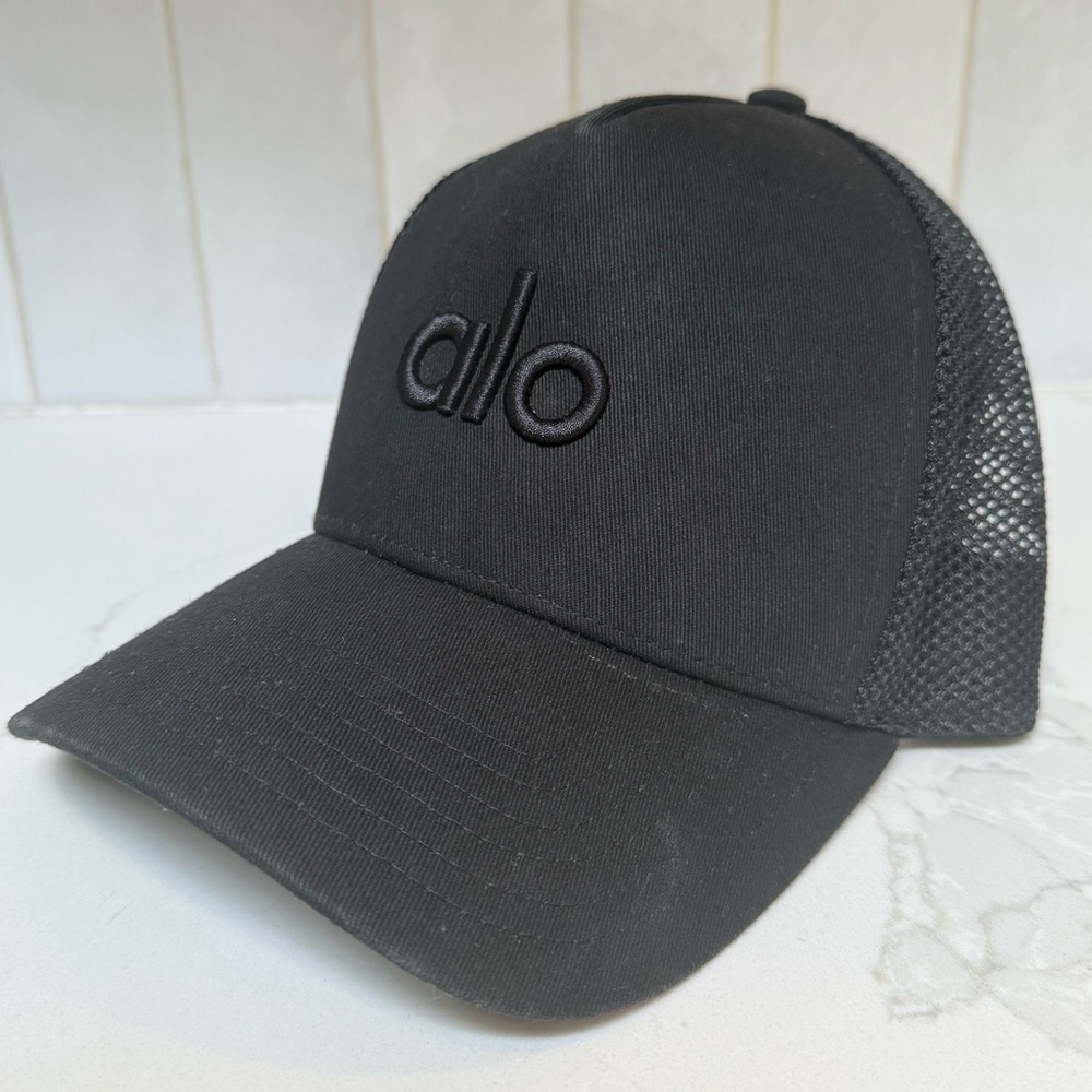 ALO Yoga Black Trucker Hat